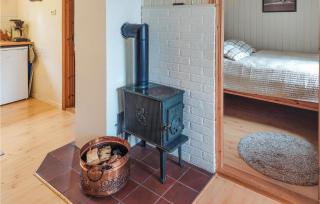 Cozy Home In Mosvik With House Sea View - 7