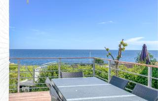 2 Bedroom Awesome Home In Gudhjem - Gudhjem - 9