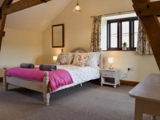 Bucknole Farm - The Old Shippon - Northleigh - 1