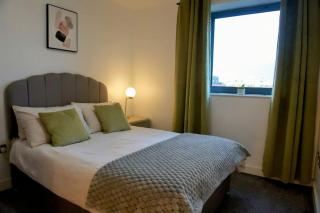 City centre 2 bed & 2 bath Apartment with FREE secured PARKING near University and Hospital - Sheffield - 7
