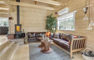4 Bedroom Amazing Home In Nexø - Vester Sømarken - 8