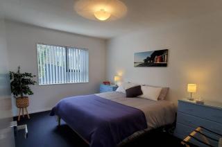 Quiet 2 Bedroom Retreat near the Beach - 6