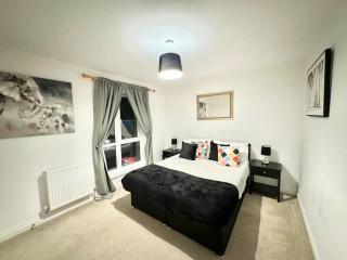 Unique Stays Modern Evergreen House in Ashford Kent - 1