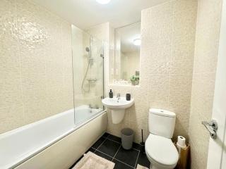 Unique Stays Modern Evergreen House in Ashford Kent - 4