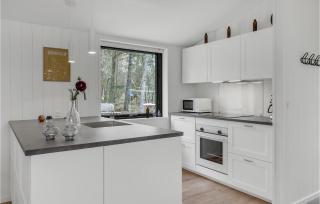 Holiday Home Strandbyskoven Nexø Xi - Bedegård - 4