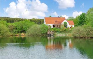 Awesome Home In Genarp With Wifi - 0