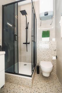 Asja Apartment Zagreb - Spacious Central Stay - 3