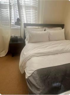 The Grange - 1 Double Room with comfortable Double Bed - 4