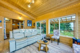 Deck and Panoramic Views Bayfront House in Homer! - 5