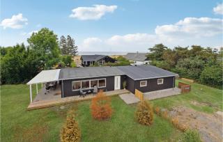 5 Bedroom Nice Home In Asperup - Asperup - 0