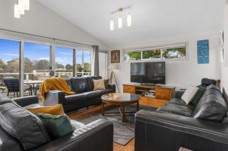 Number 6 at The Bay - 0