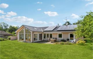 3 Bedroom Lovely Home In Græsted - 0