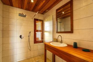 Farm & Organic Ecolodges Domaine de Puyferrat - Le Marin - 6