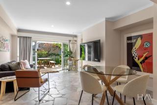 Rose Gold Hideaway - 5