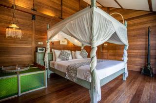 Atra Bambulogy Villa by Bambulogy Resort - Kerobokan - 4