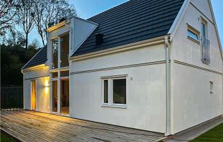 Stunning Home In Båstad With Wifi - 3