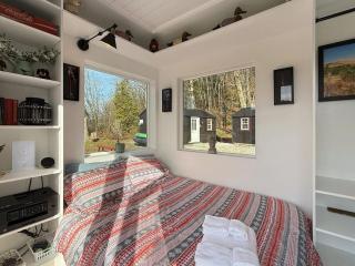 Zen Box Farm Brought to you by GetAway Vacations - Bomoseen - 3