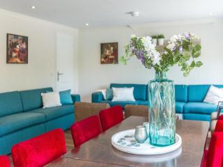 Beautiful house with sandy beach - De Bult - 1