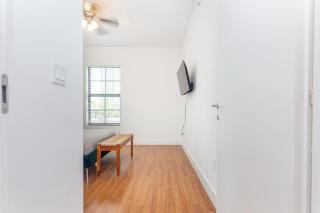 Downtown Miami 2 Bedrooms Apartment - Miami - 8