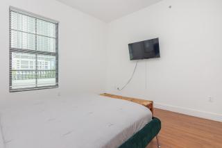 Downtown Miami 2 Bedrooms Apartment - Miami - 4