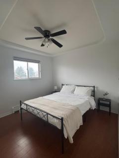 Spacious Getaway in Surrey - 4