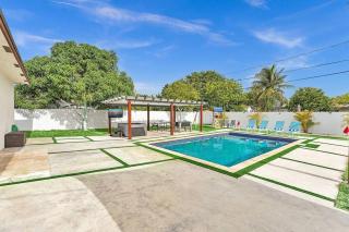 Miami Resort Villa - 5