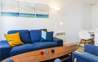 Nice Apartment In Nexø With Wifi - 2