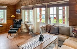 4 Bedroom Awesome Home In Nordfjordeid - Nordfjordeid - 6