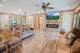Cove Mountain Rest home - 6