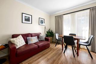 Melview Greens - Two-Bedroom Apartment - Orange - 2
