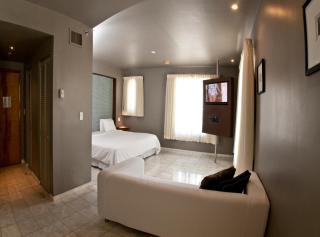 Nassau Suite South Beach, an All Suite Hotel - 3
