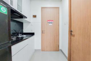 Serene and Homey Studio Apartment B Residence By Travelio - Tangerang - 1