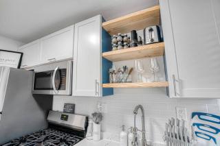 Cozy & Charming Home, Minutes to Everything! - Charlotte - 2