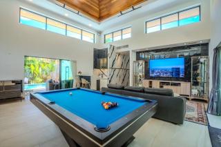 Noi's Villa - Cozy & Modern, 15Min walk to Kamala Beach - Phuket - 0