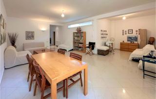 Beautiful Home In Perdika With Wifi - Perdhika - 7
