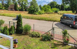 Gorgeous Apartment In Nowe Warpno - 2