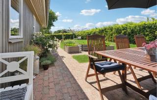 3 Bedroom Nice Home In Hejls - 2