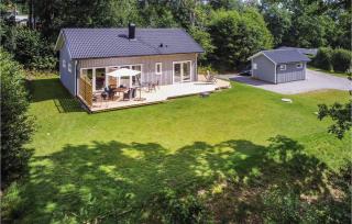Stunning Home In Tvärred With Kitchen - Alhammar - 3