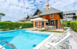 3 Bedroom Awesome Home In Albarella Ro - Isola di Albarella - 1
