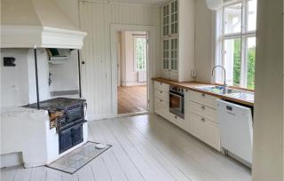 4 Bedroom Stunning Home In Ödeshög - 3