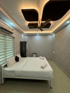 River Serene Holiday home - 5