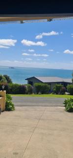 By the Sea 3 bedroom Apartment with ocean views - Coopers Beach - 7