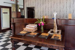 Perry's Bridge Hollow Boutique Hotel - 2