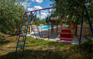 Gorgeous Home In Servigliano - 2