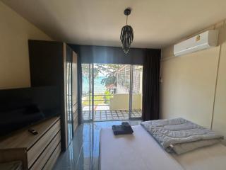 Krabi Greenday Hostel and Glamping - 9