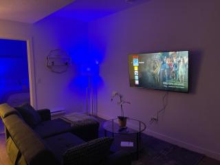 A Cozy Private Suite in Rangeview, SE Calgary - 8