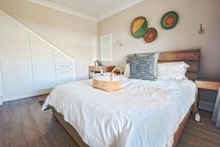 Modern self-catering apartment in a secure estate - Plettenberg Bay - 6