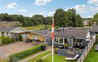 Lovely Home In Bjert With Kitchen - Binderup Strand - 2