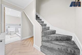 Airdrie 2 bed Near Hospital - Airdrie - 9