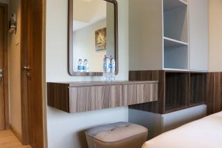 Simply Look Studio Room Gateway Park LRT City Bekasi Apartment By Travelio - Bekasi - 6